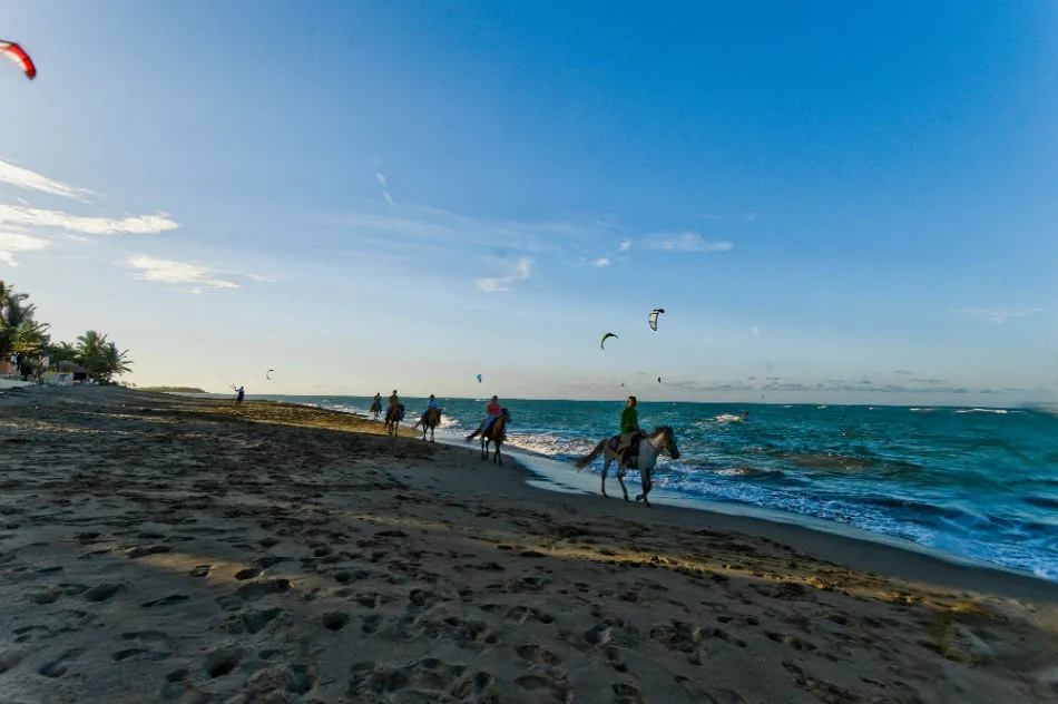 cabarete-puerto-plata-la-isla-digital-turismo-destino-republica-dominicana-hugo-estrella-sydney-gonzalez-blog